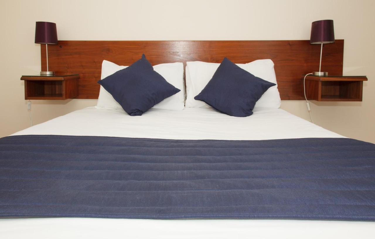 The Angel Hotel Alton  Ngoại thất bức ảnh